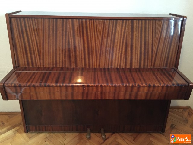 БЕЛАРУС пијанино - ОДЛИЧНО сочувано!