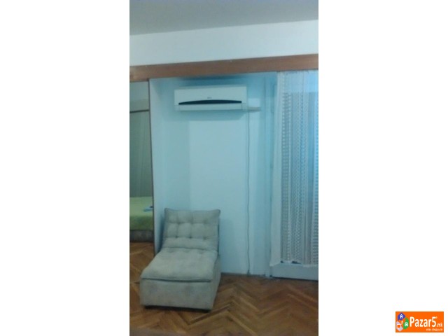 Se Izdava Stan Vo Centar Komplet Namesten