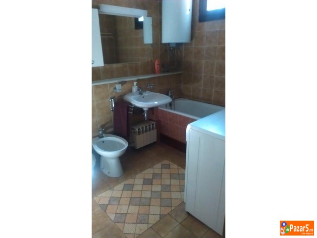 Se Izdava Stan Vo Centar Komplet Namesten