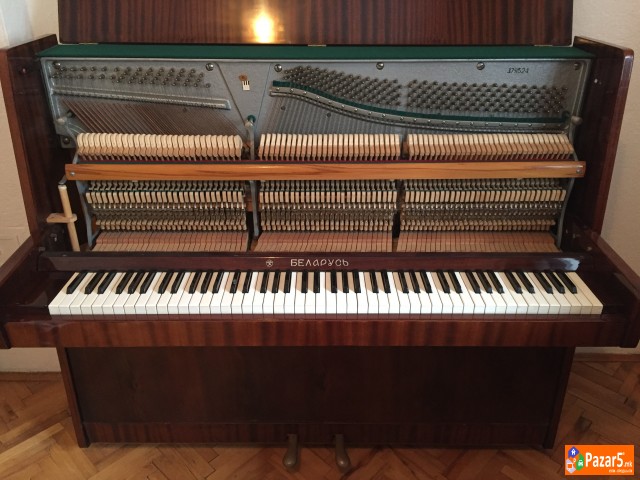 БЕЛАРУС пијанино - ОДЛИЧНО сочувано!