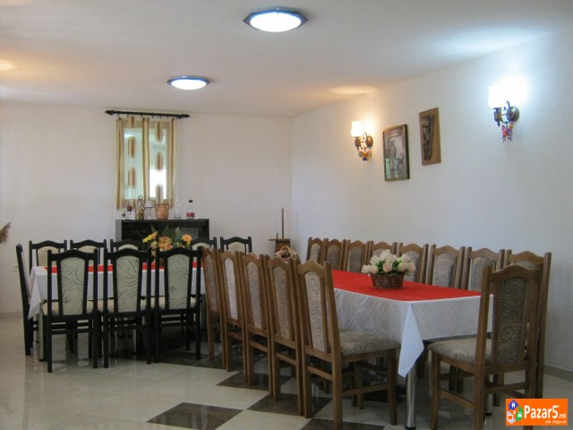 Апартмани Танески Коњско