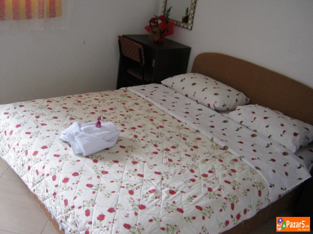 Апартмани Танески Коњско