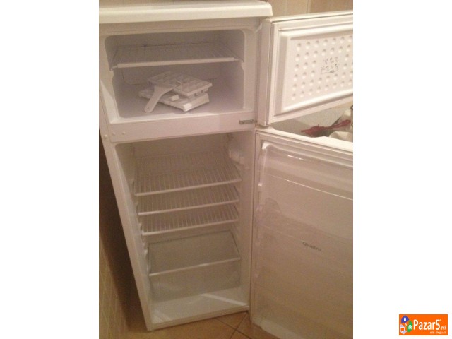 Se Prodava Kombiniran Kratko Koristen Frizider