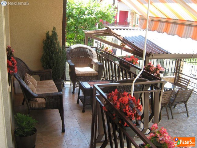 СУПЕР СМЕСТУВАЊЕ ВО ОХРИД 350 ДЕНАРИ.РЕЗЕРВИРАЈТЕ!