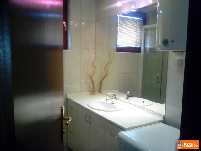 Se Izdava Odlicen 2-soben Stan Shampionce - Kisela