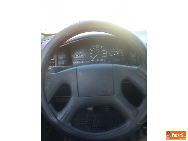 Se Prodava Seat Toledo 1.8i Glx