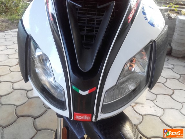 Aprilija Sr 50