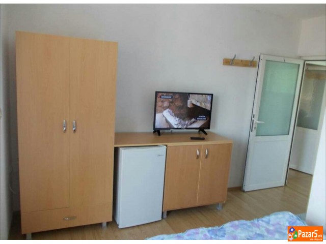 Se Izdavaat Sobi Vo Naselba Raca