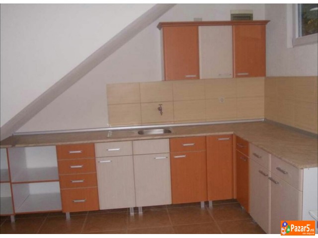 Se Izdavaat Sobi Vo Naselba Raca