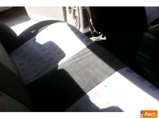 Prodavam Kia Sephia 1.5 Dlx 1996