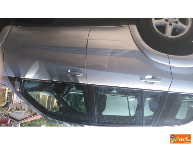 Se Prodava Toyota Rav4