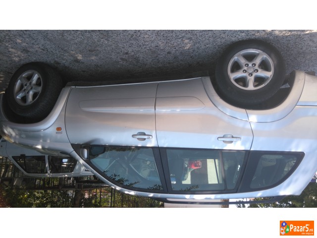 Se Prodava Toyota Rav4