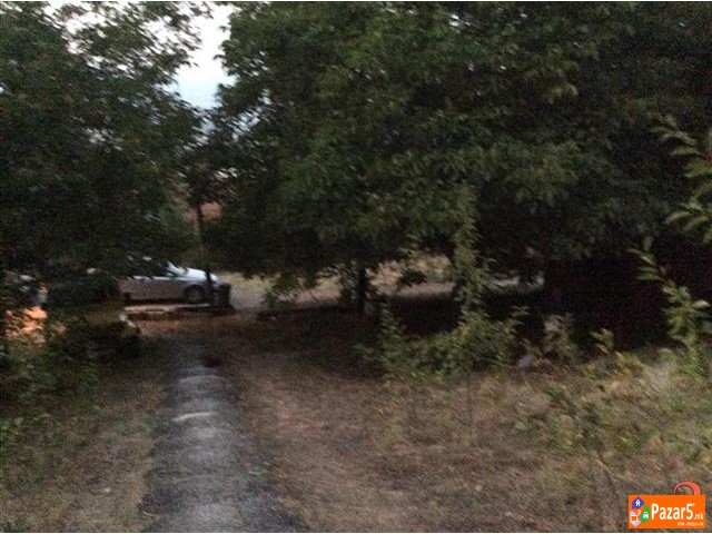 Продавам плац во Жданец