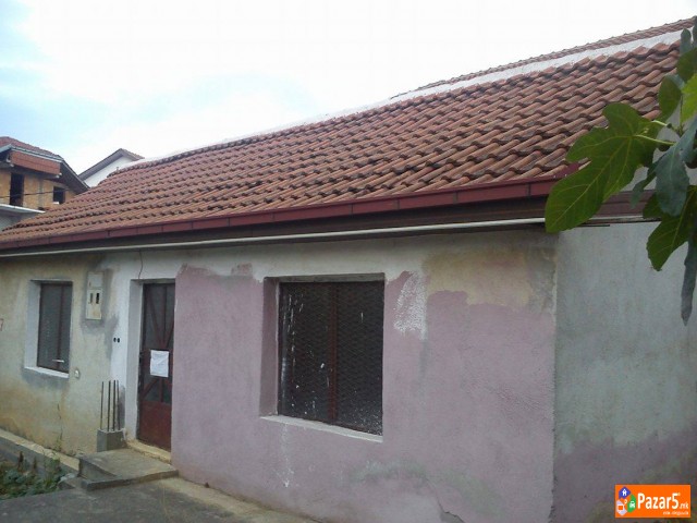 Se Prodava Kuka Vo Radovis