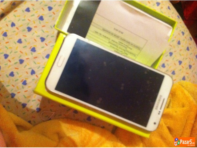 Продавам Samsung Galay E7 