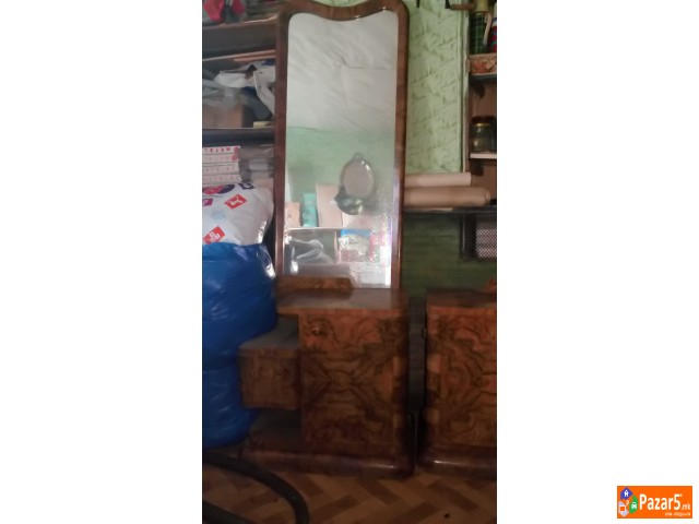 Nameshtaj - Antikvitet