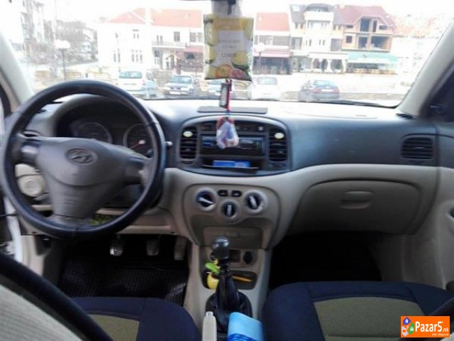 Hyundai Accent  2009god 1.4 Benzin Plin Full Moze 