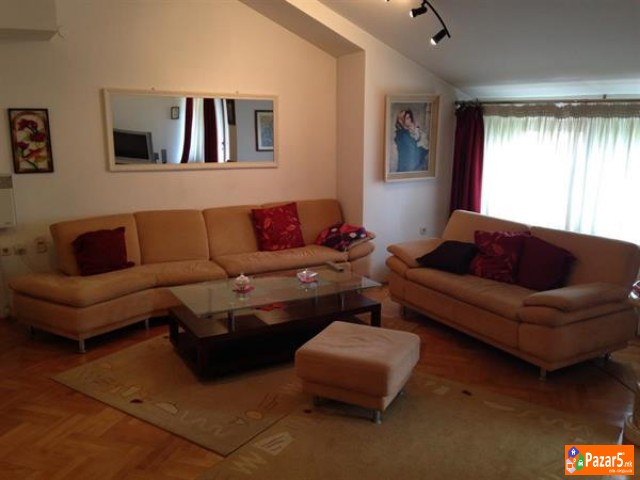 Se Prodava Stan Od 100 M2 Vo Kisela Voda