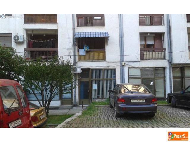 Se Prodava Deloven Prostor Vo Centar Na Tetovo