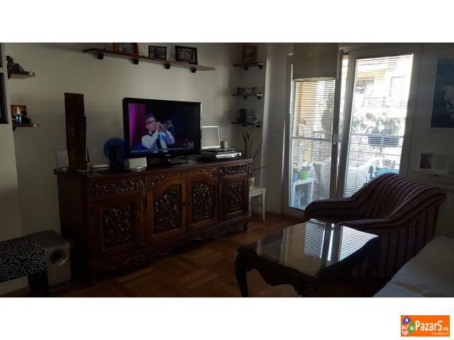 Се издава стан кај католичката црква