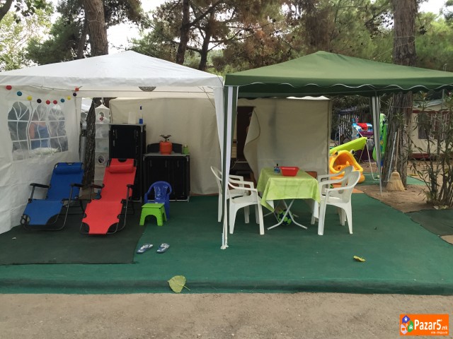 Se Prodava Kamp Prikolka Na Mk Tablici