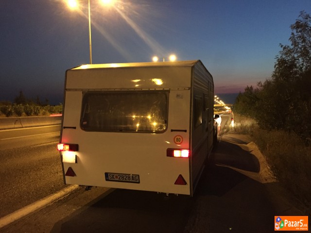 Se Prodava Kamp Prikolka Na Mk Tablici