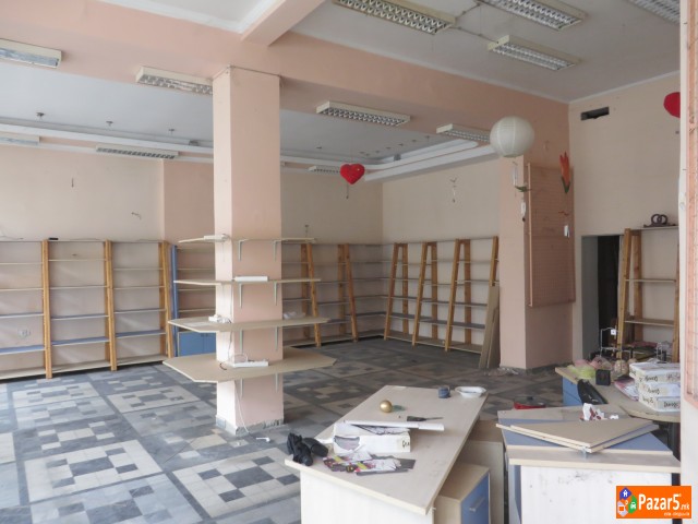 Се продава Дуќан-Деловен простор од 84m2 во Центар