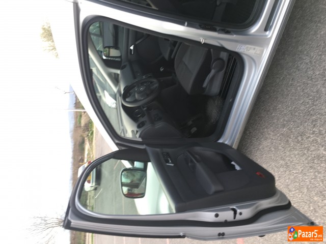 Prodavam Vw Caddy 1.6 Tdi 