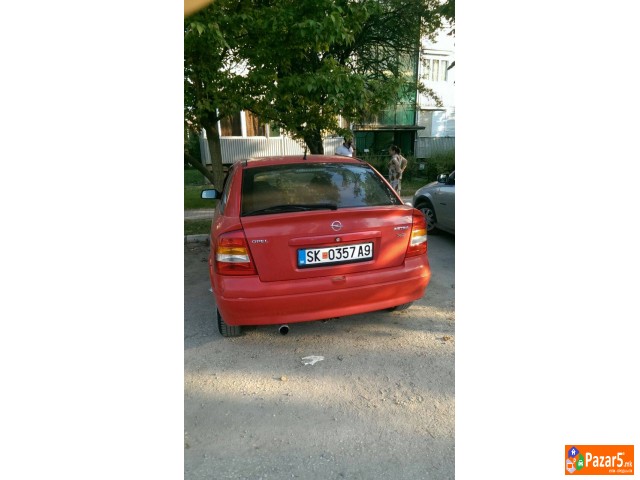 Opel Astra 1.2 98 God. 