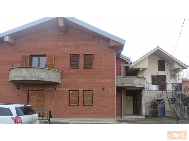 Се продаваКуќа - Деловен објект во с.Волково.