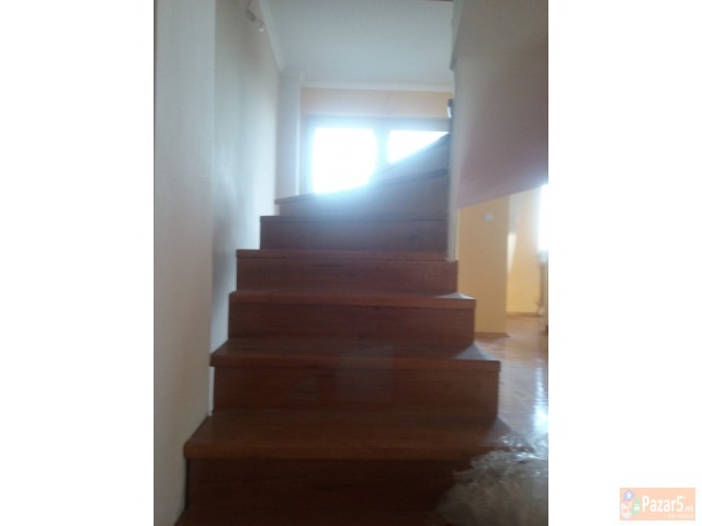 Се продава Стан новоградба од 111m2,кај Млечен