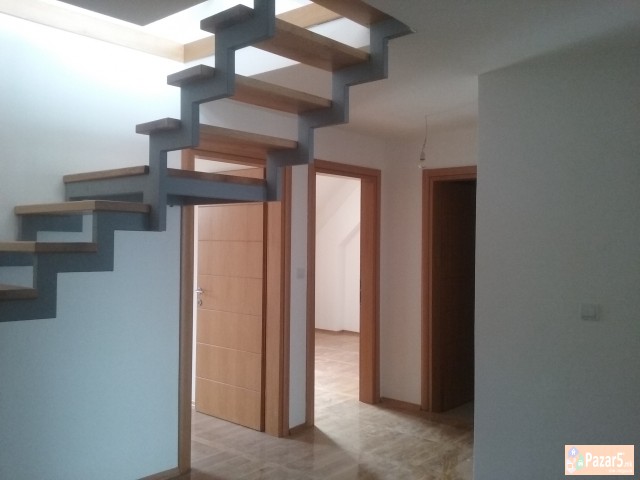 Се продава нов стан дуплекс од 248m2 до Турска амб