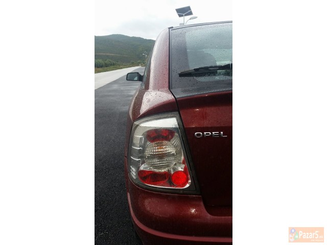 Opel Astra Sport 1.6