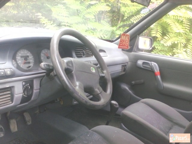 Продавам шкода фелициа 97 год.