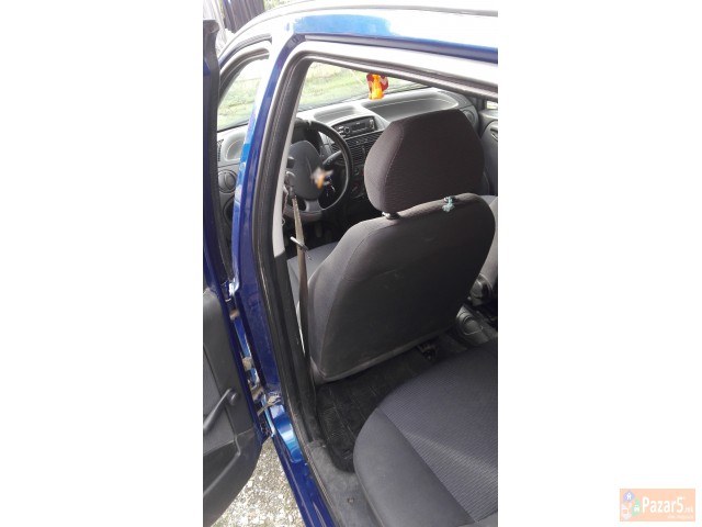 Se Prodava Ili Menuva Fiat Punto