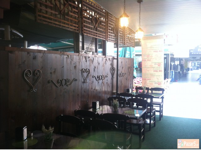 Se Otstapuva Ili Prodava Pica Bar 4 Sezoni