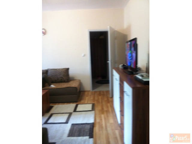 Продавам стан