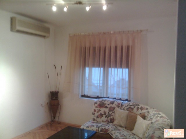 Se Izdava Gevgelija Sprat Od Kuka