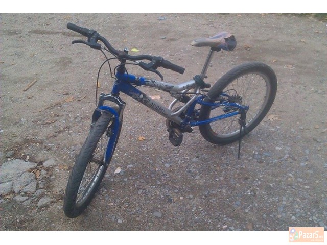 Се продава екстра точак за 2000денари !!!