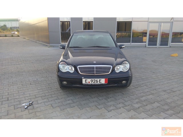 Mercedes C 220 2002 God 