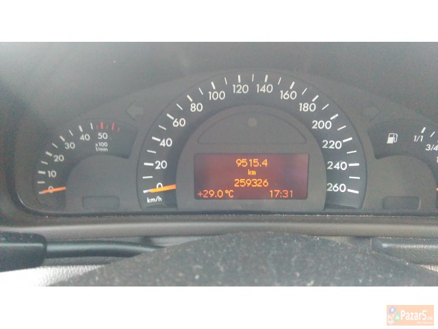 Mercedes C 220 2002 God 