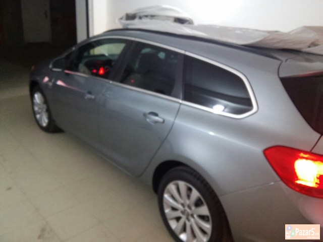 Продавам Opel Astra 1.4 Тurbo 