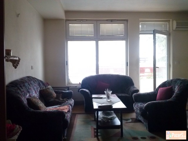 Се продава Куќа од 224m2 во населба Тафталиџе 1