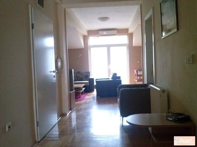 Се продава Куќа од 224m2 во населба Тафталиџе 1