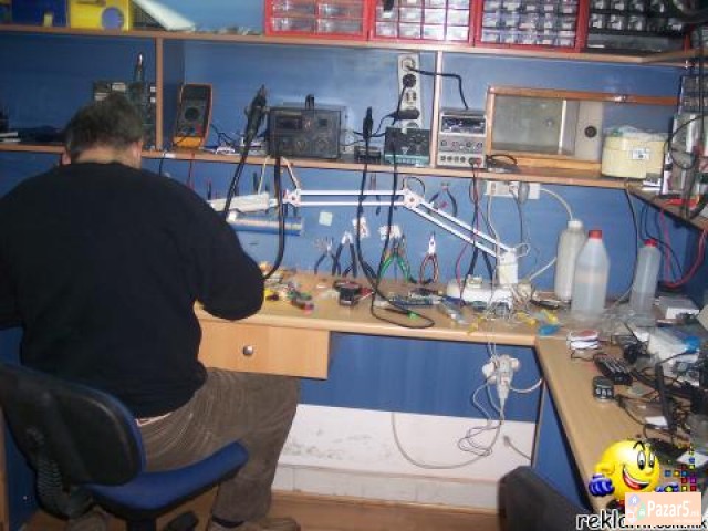 18 Godini Servis Za Mobilni Mobil Elektronik