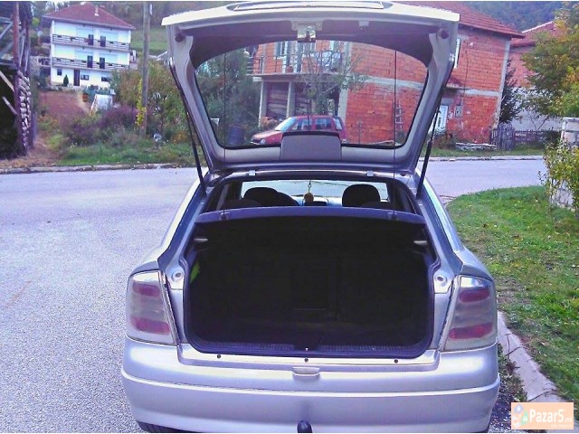 Se Prodava Opel Astra 2.0dtl 16v