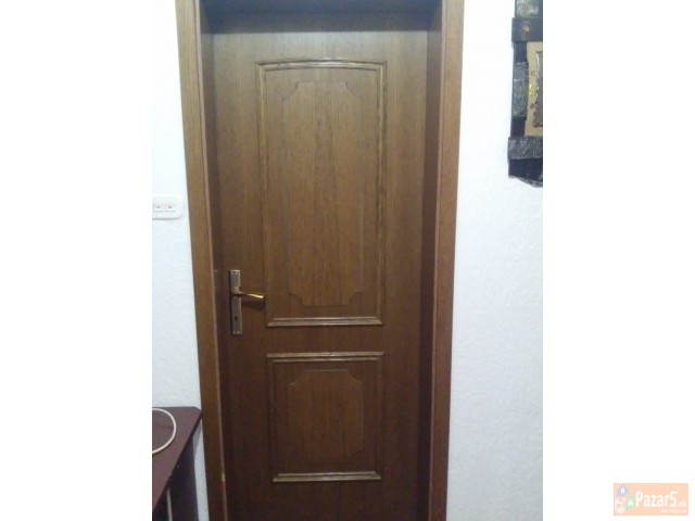 ВНАТРЕСНА ВРАТА 