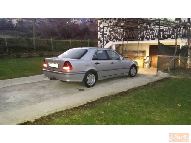 Prodavam  Mercedes  Benz