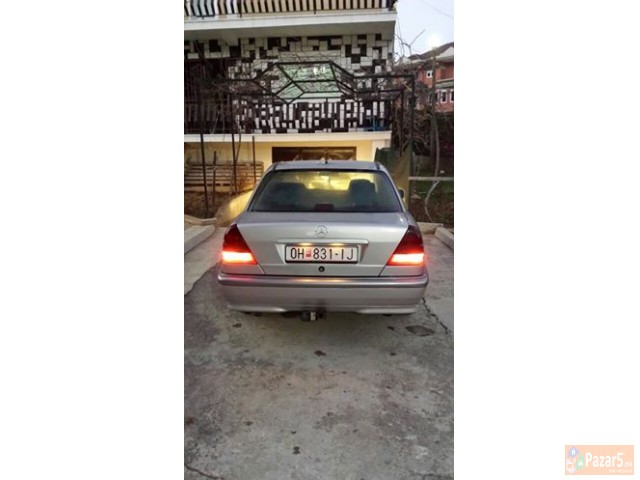 Prodavam  Mercedes  Benz