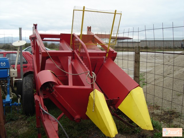 Половни берачи за пченка